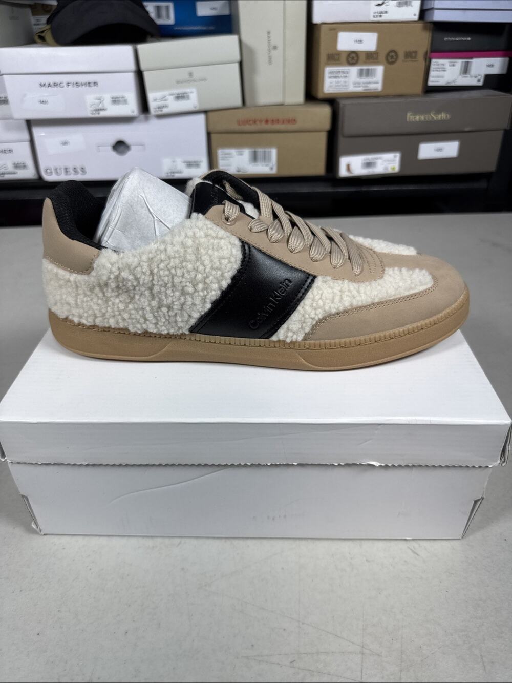 Women's 11 Calvin Klein Nhova Sneaker, Medium Natural 101